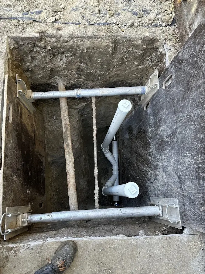 Experienced plumber completing Drain Cleaning work in Bridgeport